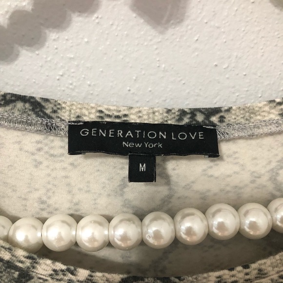 Generation Love Snakeskin Tee Shirt Size Medium - Picture 2 of 4